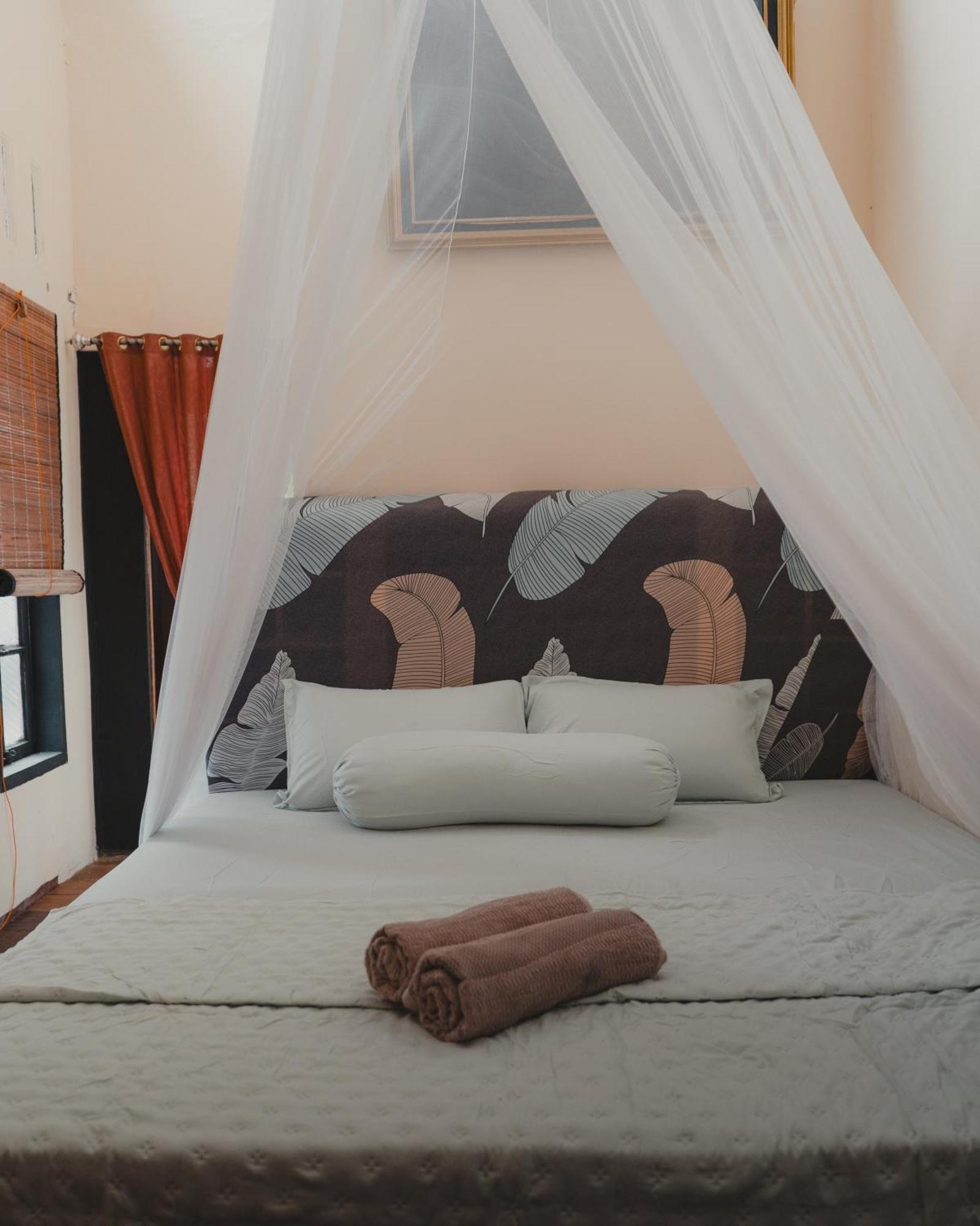 فندق Charlys Little House بوكيت لاوانج المظهر الخارجي الصورة